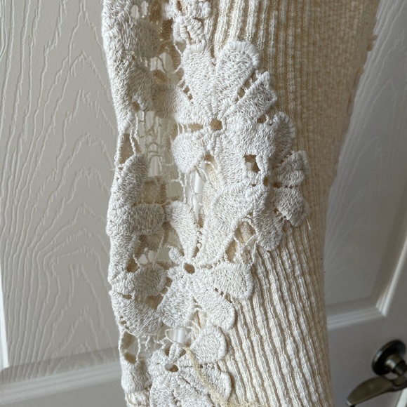 Lace cream sweater dress WORN ONCE - Picture 3 of 5